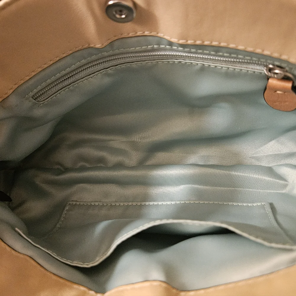 Coach Cream Wristlet Clutch - Picture 5 of 10